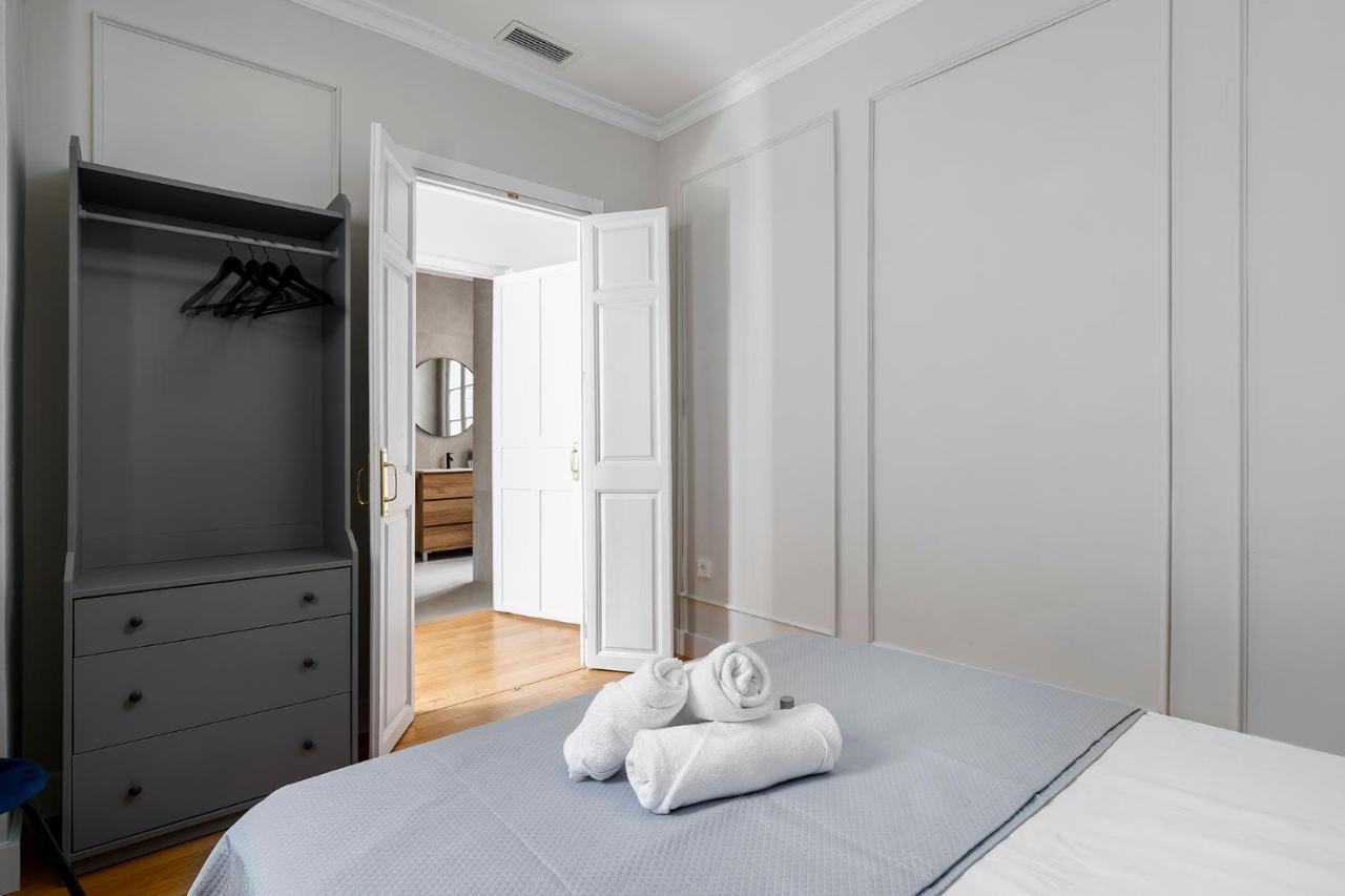 Apartamento Plaza De La Merced 4 Habitaciones マラガ エクステリア 写真