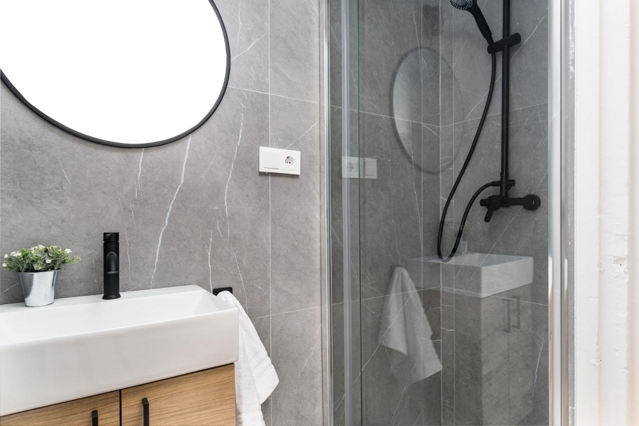 Apartamento Plaza De La Merced 4 Habitaciones マラガ エクステリア 写真