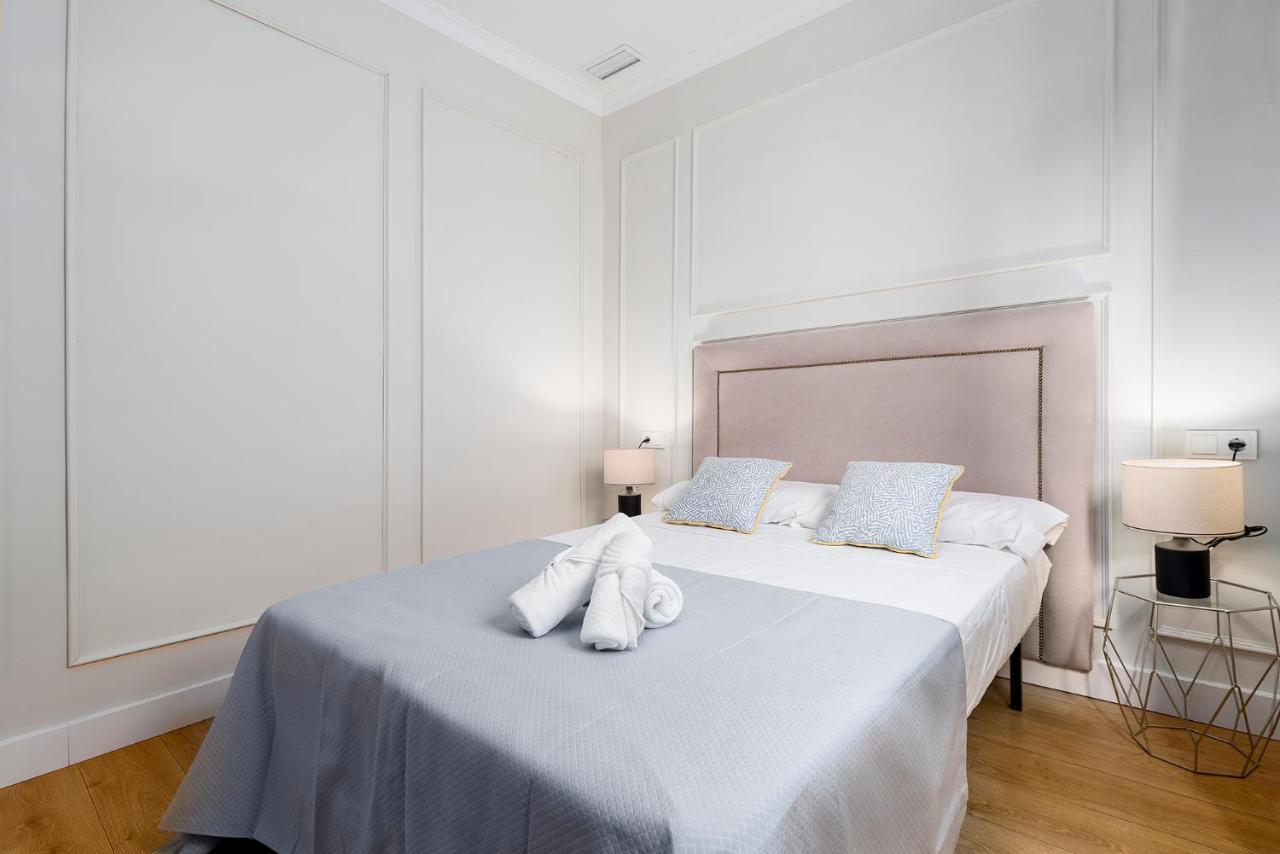 Apartamento Plaza De La Merced 4 Habitaciones マラガ エクステリア 写真