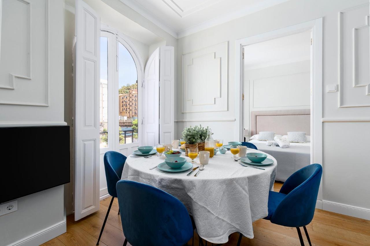 Apartamento Plaza De La Merced 4 Habitaciones マラガ エクステリア 写真